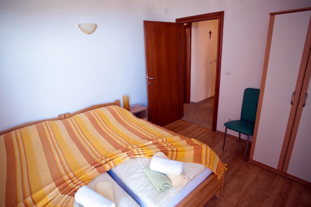 Apartments Marinic Primošten الغرفة الصورة